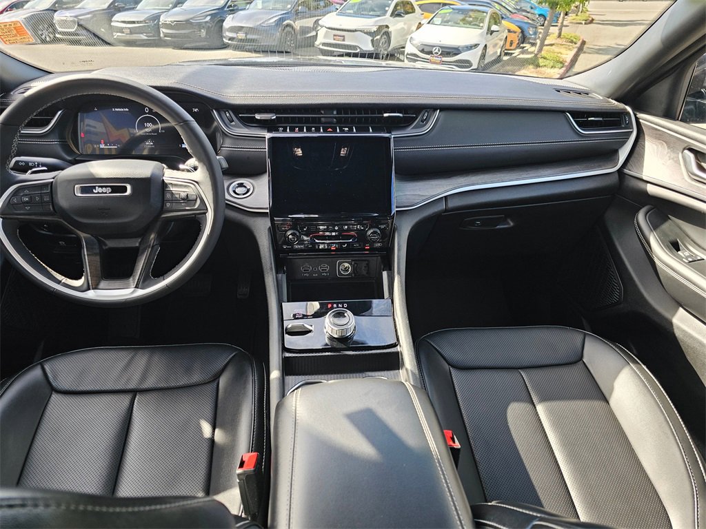 Used 2024 Jeep Grand Cherokee L Limited w/ Luxury Tech Group II image 22