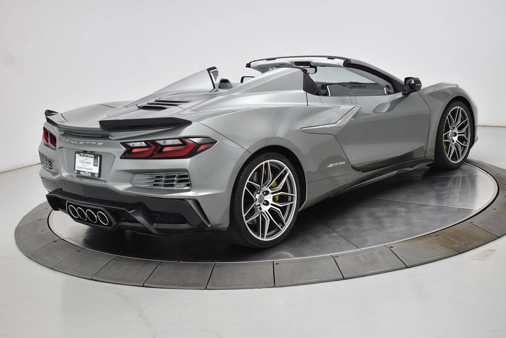 Used 2024 Chevrolet Corvette Z06 RWD image 37