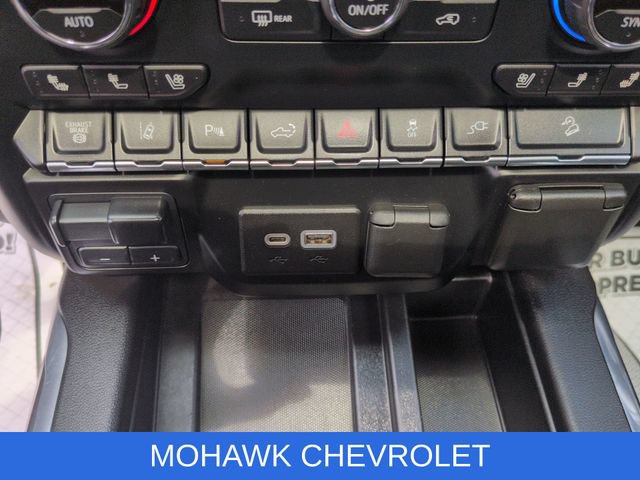 Used 2020 Chevrolet Silverado 3500 LTZ w/ LTZ Premium Package AWD/4WD image 36