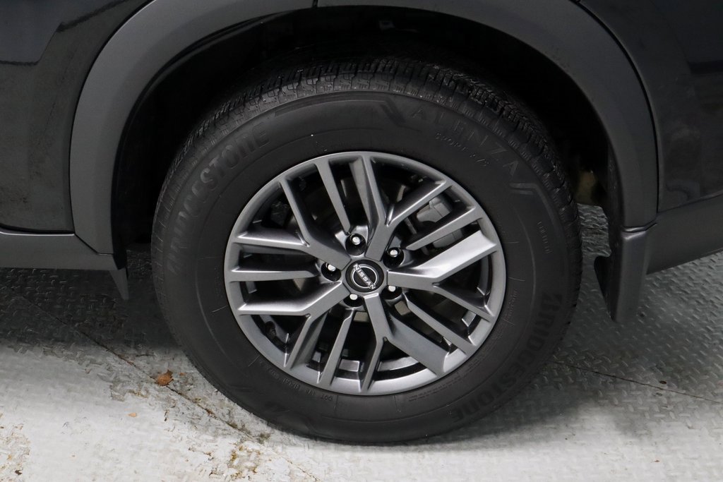 Certified 2023 Nissan Rogue S image 20