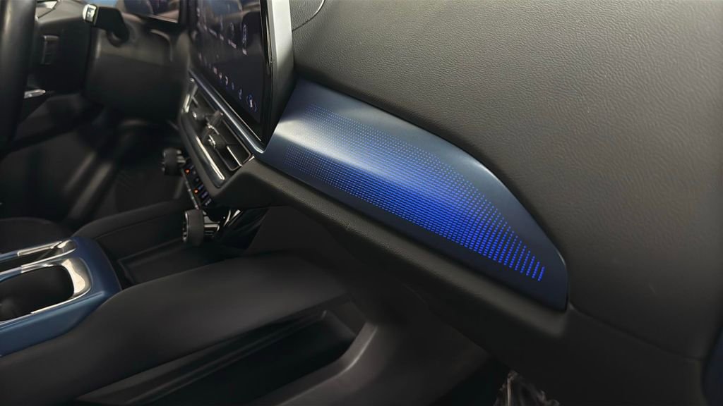 Used 2025 Chevrolet Equinox EV LT w/ Convenience Package image 34