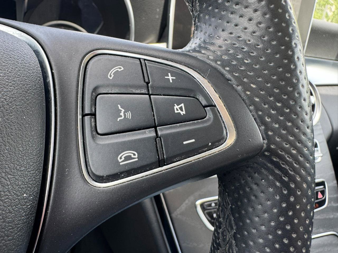 Used 2015 Mercedes-Benz C 300 4MATIC Sedan image 13