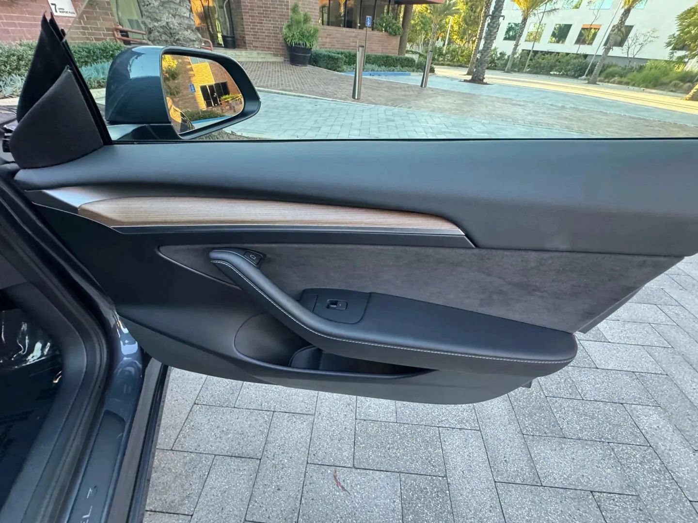 Used 2023 Tesla Model 3 Standard Range RWD image 34