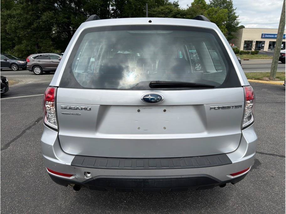 Used 2010 Subaru Forester 2.5X AWD/4WD image 5