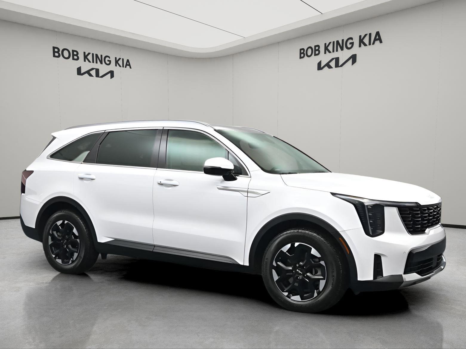 Used 2025 Kia Sorento S w/ Panoramic Sunroof Package FWD image 2