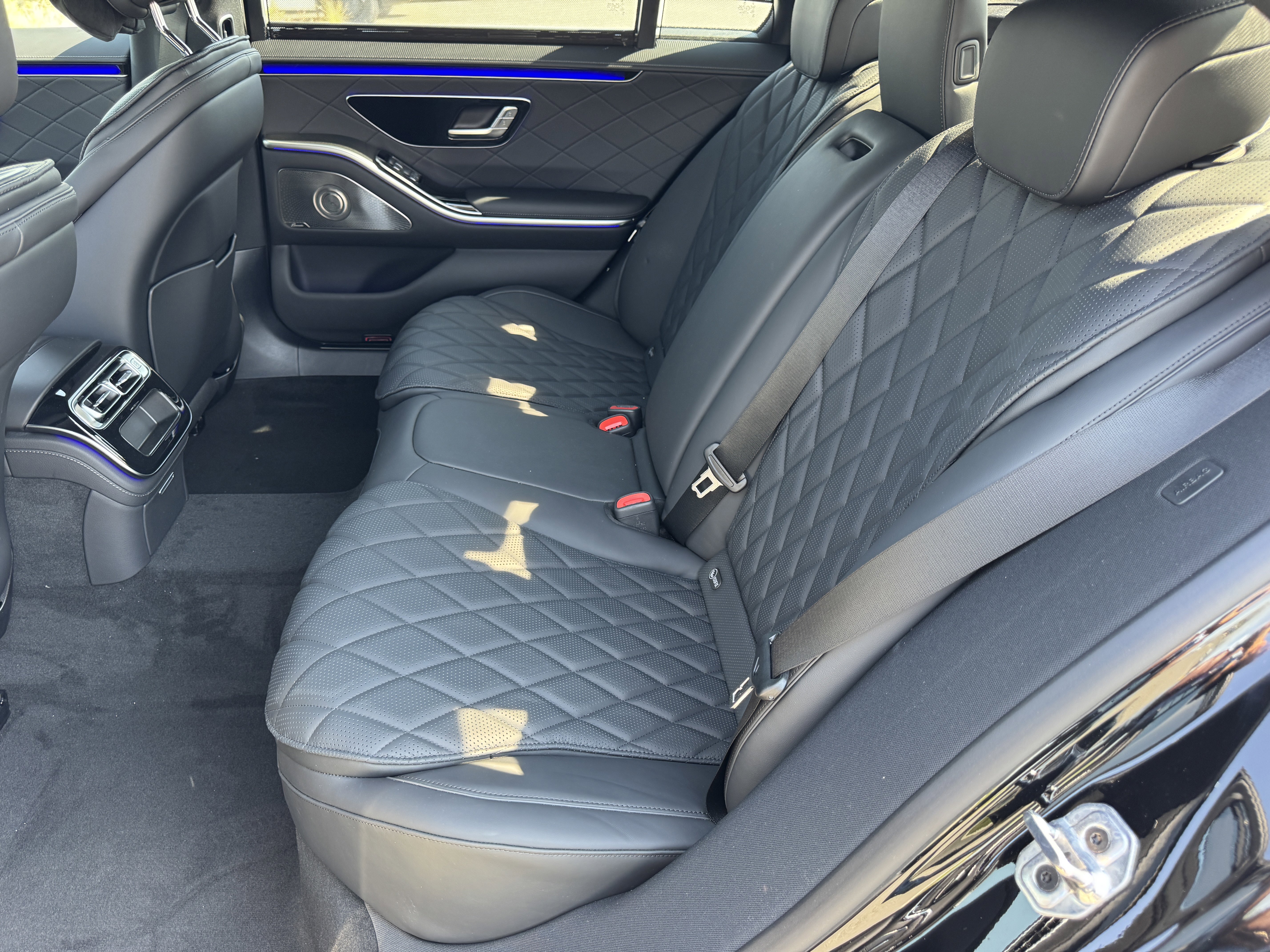 New 2026 Mercedes-Benz S 580e 4MATIC Sedan image 30