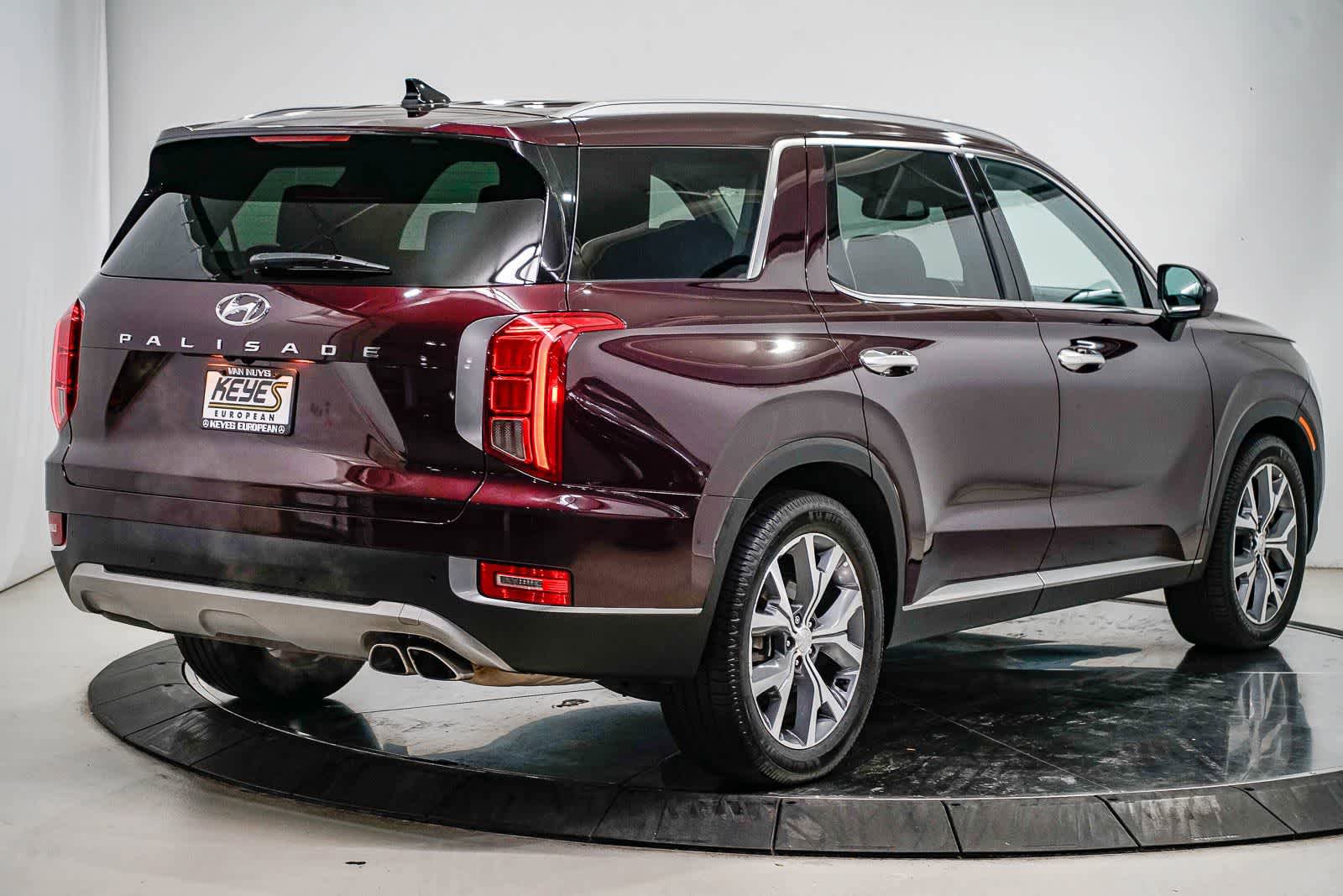 Used 2022 Hyundai Palisade SEL w/ 8P Bench Seat Package FWD image 4