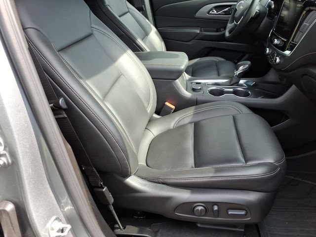Used 2023 Chevrolet Traverse LT w/ LPO, Floor Liner Package AWD/4WD image 8