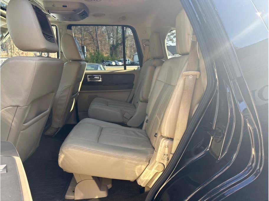 Used 2016 Lincoln Navigator Reserve image 10