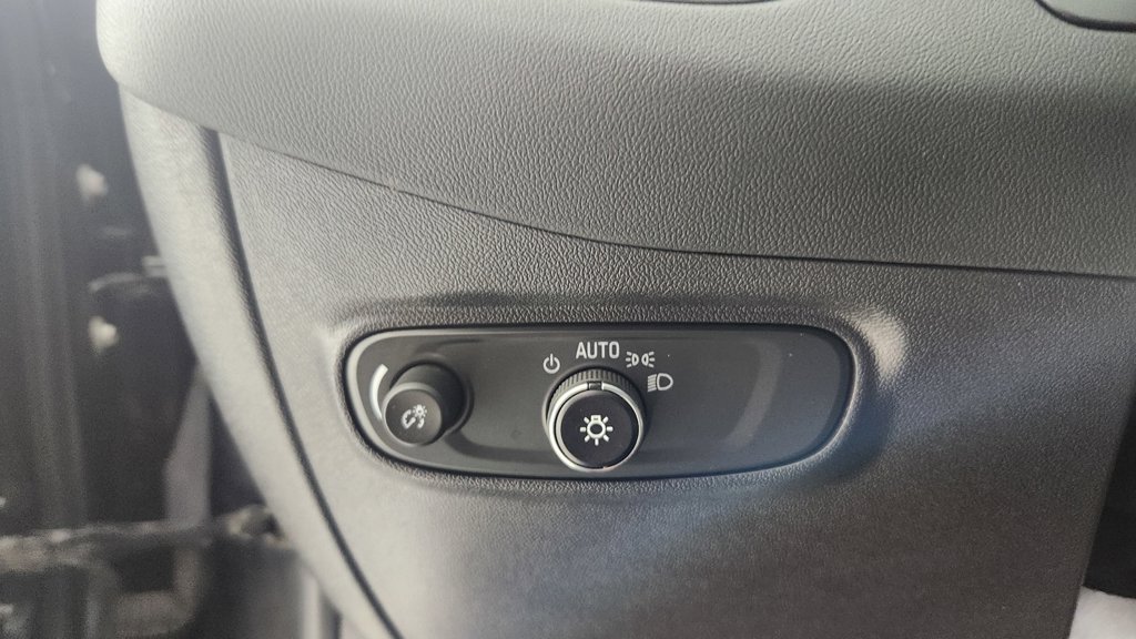 Used 2023 Chevrolet Equinox LT AWD/4WD image 20