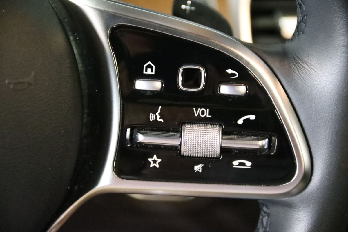 Used 2023 Mercedes-Benz GLS 450 4MATIC image 19