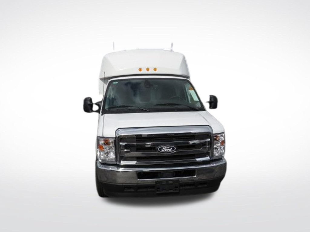 New 2026 Ford E-350 and Econoline 350 Super Duty w/ Power Equipment Group RWD image 10