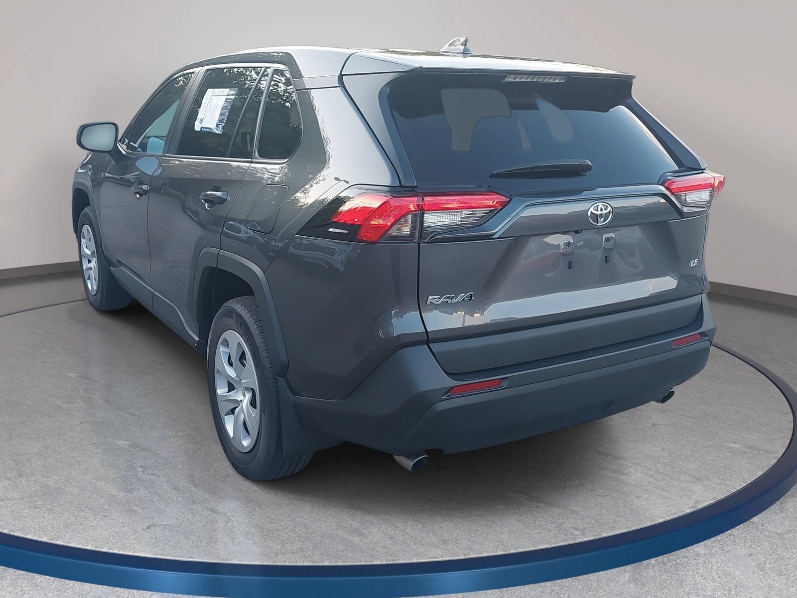 Used 2024 Toyota RAV4 LE FWD image 7