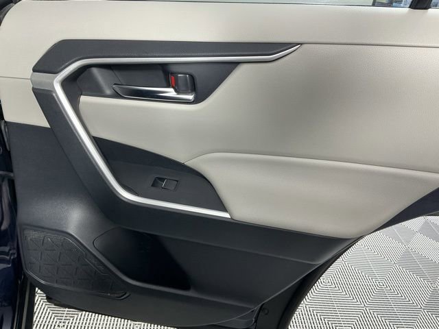 Used 2019 Toyota RAV4 XLE Premium w/ Cold Weather Package AWD/4WD image 11