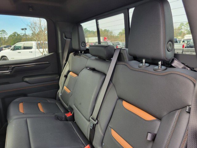Used 2024 GMC Sierra 1500 AT4 w/ Technology Package AWD/4WD image 14