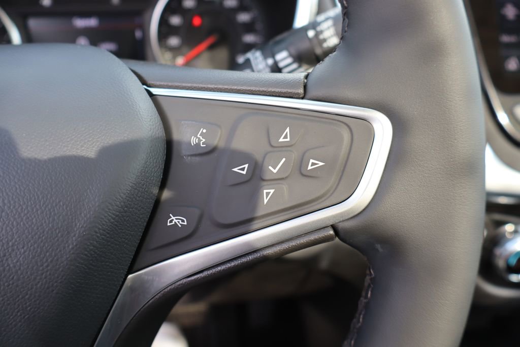 Used 2023 Chevrolet Equinox Premier image 19