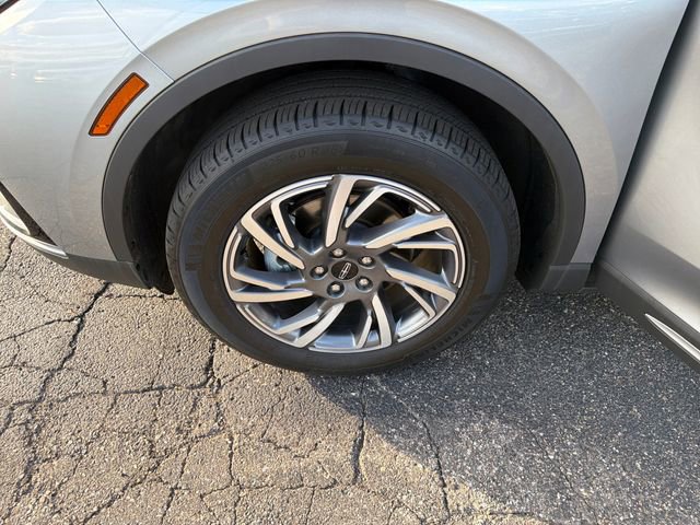 Certified 2024 Lincoln Corsair AWD image 31