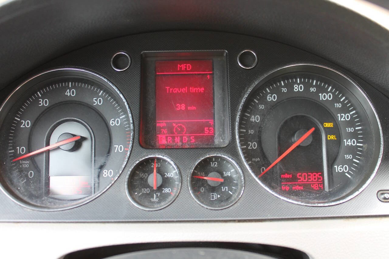 Used 2006 Volkswagen Passat 2.0T image 39