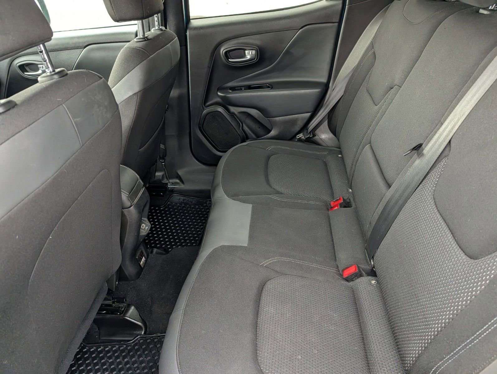 Used 2022 Jeep Renegade Altitude w/ Convenience Group image 19