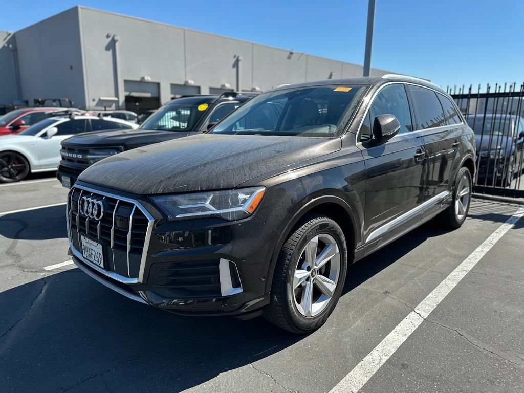 Used 2023 Audi Q7 2.0T Premium w/ Convenience Package AWD/4WD image 3