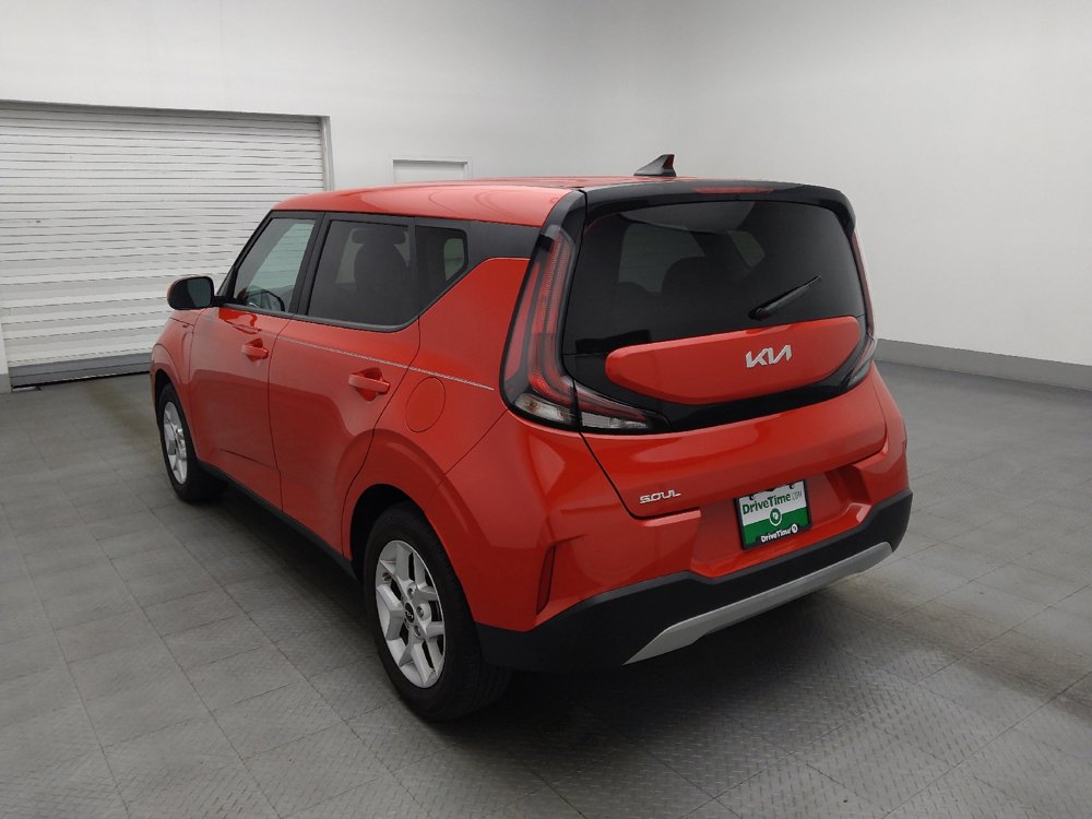 Used 2024 Kia Soul LX w/ Option Group 015 FWD image 5