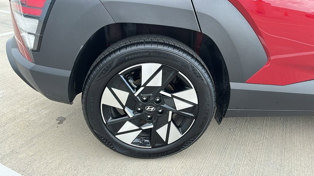 Used 2025 Hyundai Kona SEL image 16