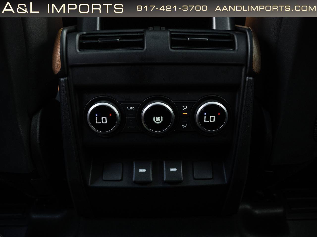 Used 2023 Land Rover Defender 110 X-Dynamic SE AWD/4WD image 57