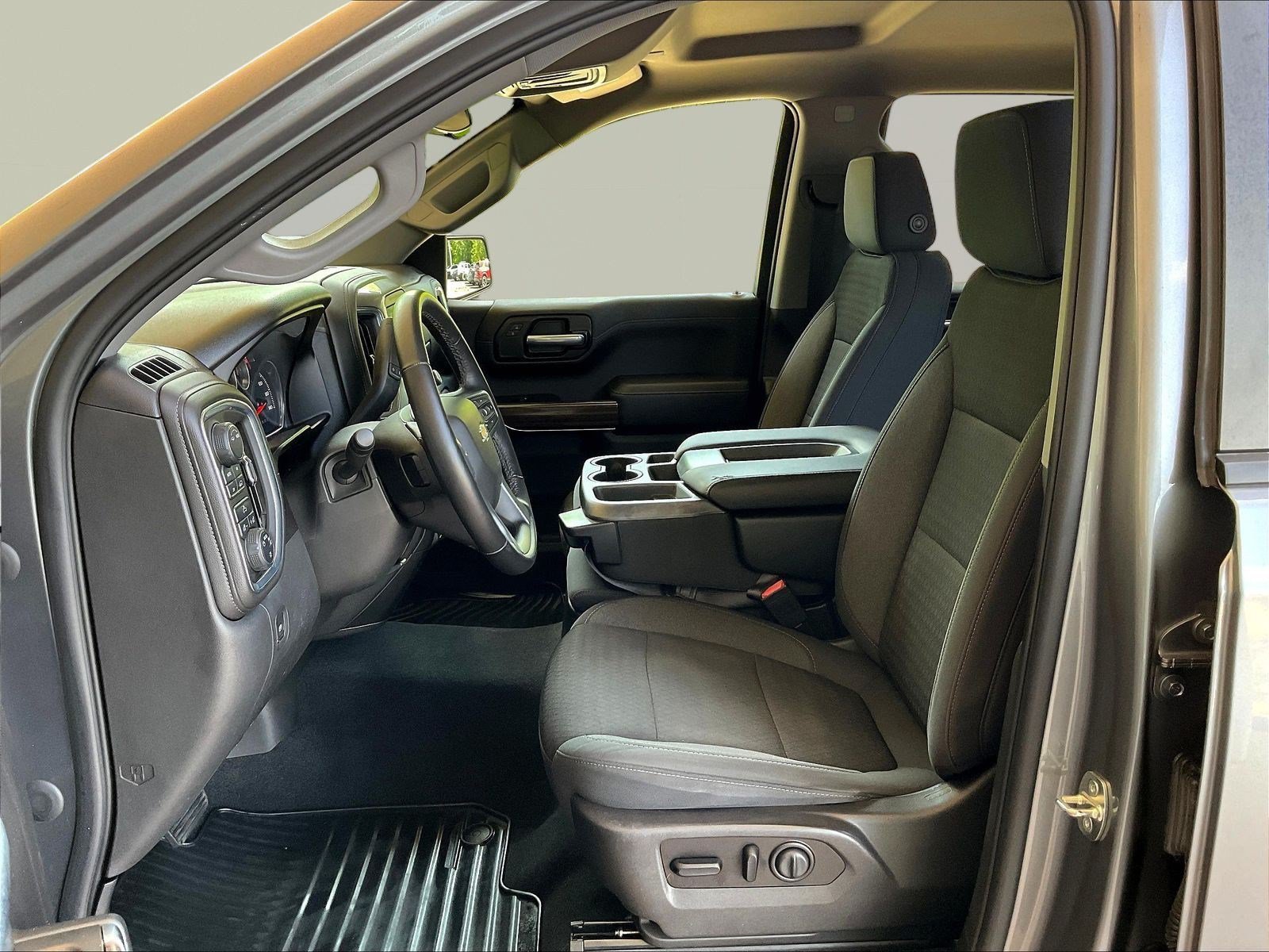 Used 2020 Chevrolet Silverado 1500 LT w/ All-Star Edition AWD/4WD image 21