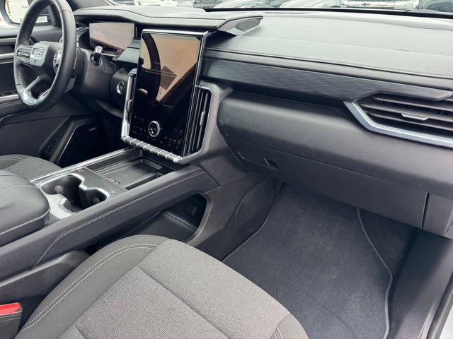 Certified 2025 GMC Acadia Elevation AWD/4WD image 5