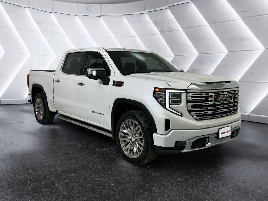 Used 2023 GMC Sierra 1500 Denali w/ Denali Reserve Package AWD/4WD image 1
