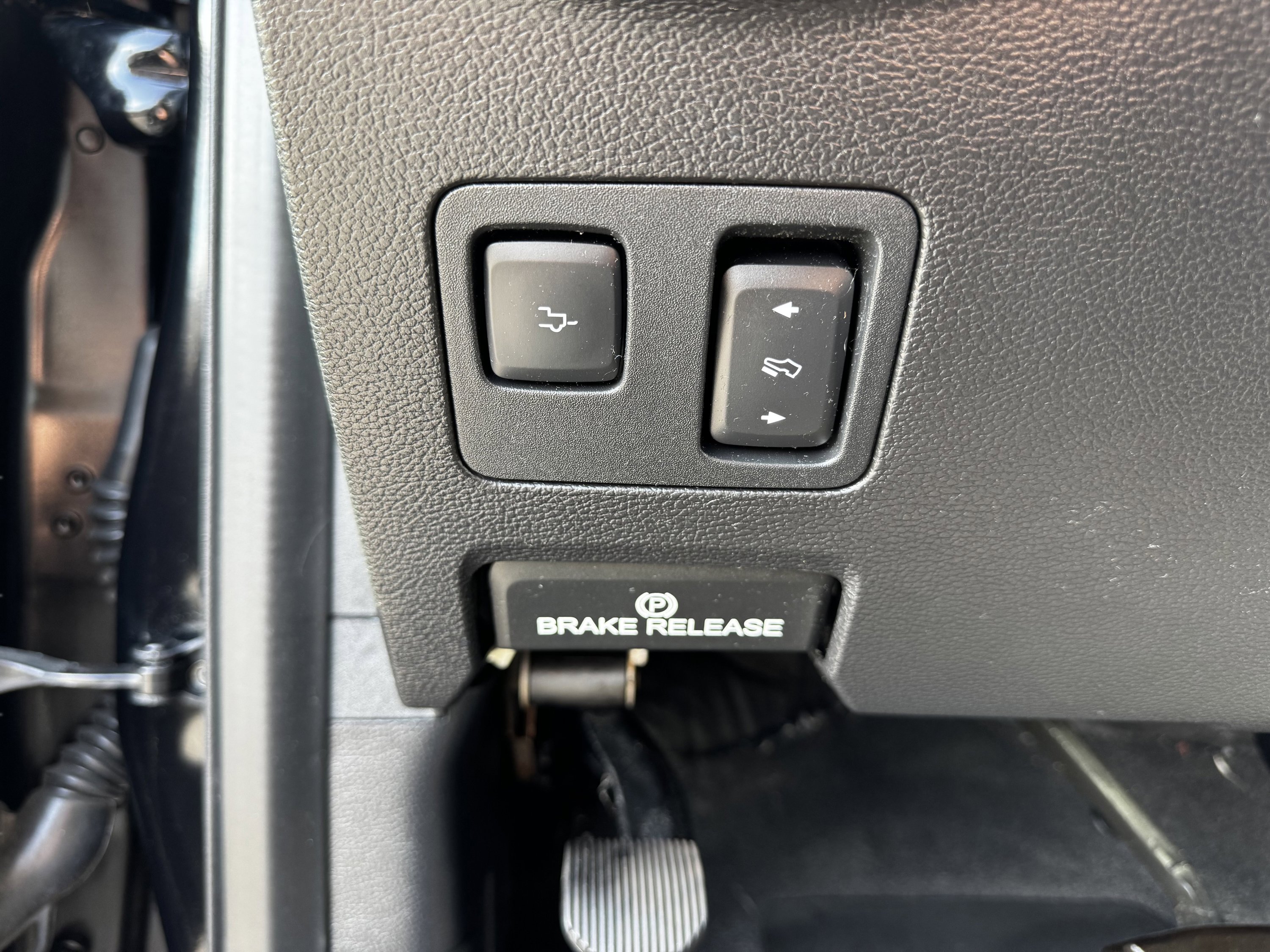 Used 2021 Ford F250 Platinum w/ FX4 Off-Road Package image 15