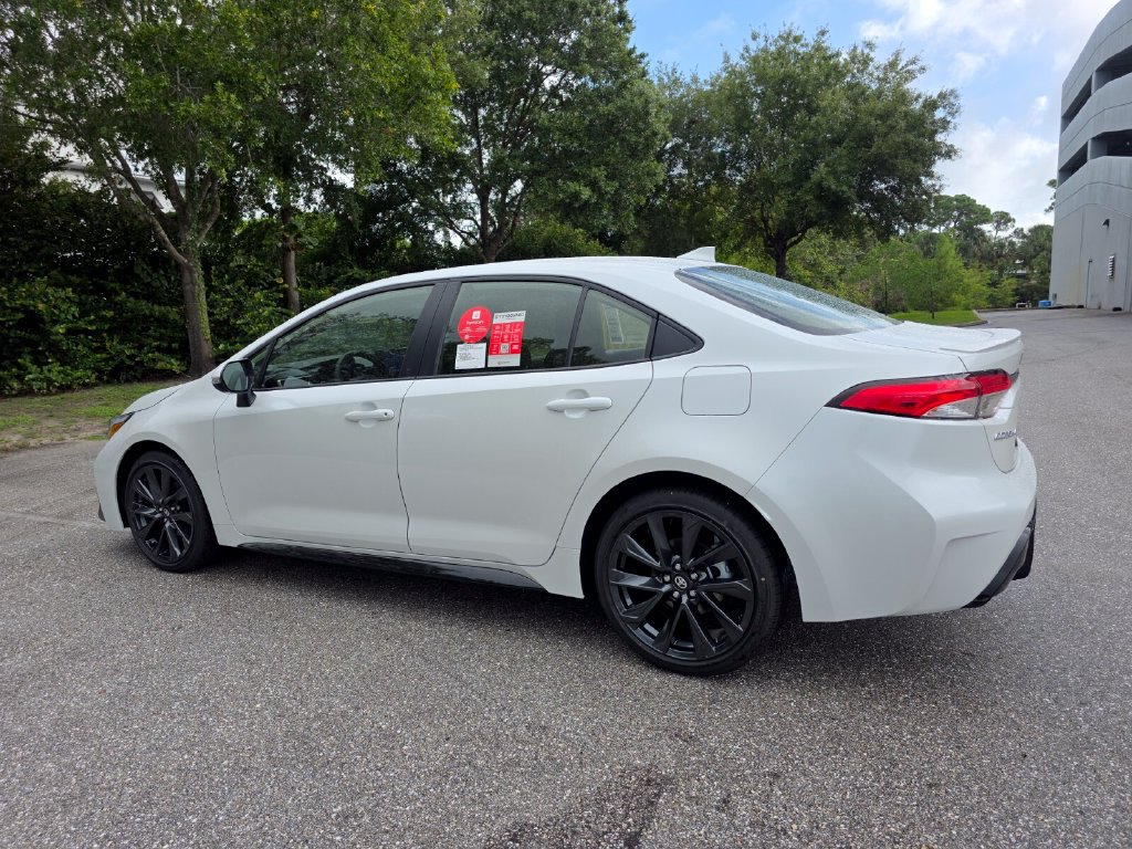 New 2027 Toyota Corolla SE FWD image 9
