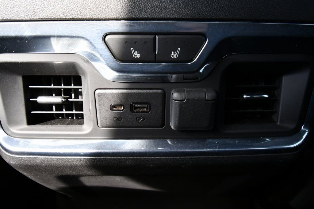 Used 2021 GMC Sierra 1500 AT4 w/ AT4 Preferred Package AWD/4WD image 17