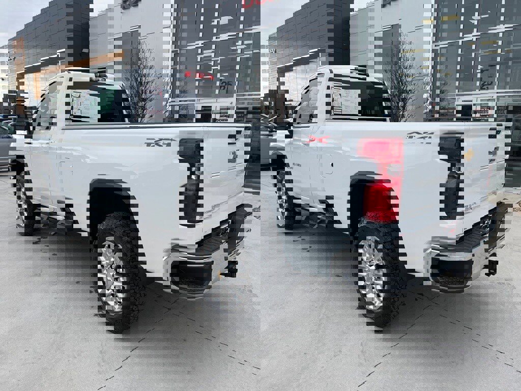 Used 2024 Chevrolet Silverado 2500 LT w/ Convenience Package image 12