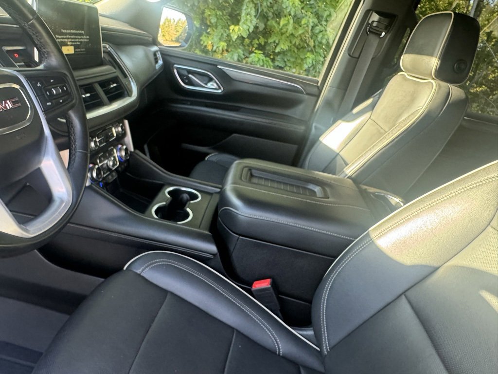 Used 2023 GMC Yukon SLT w/ SLT Premium Package image 21