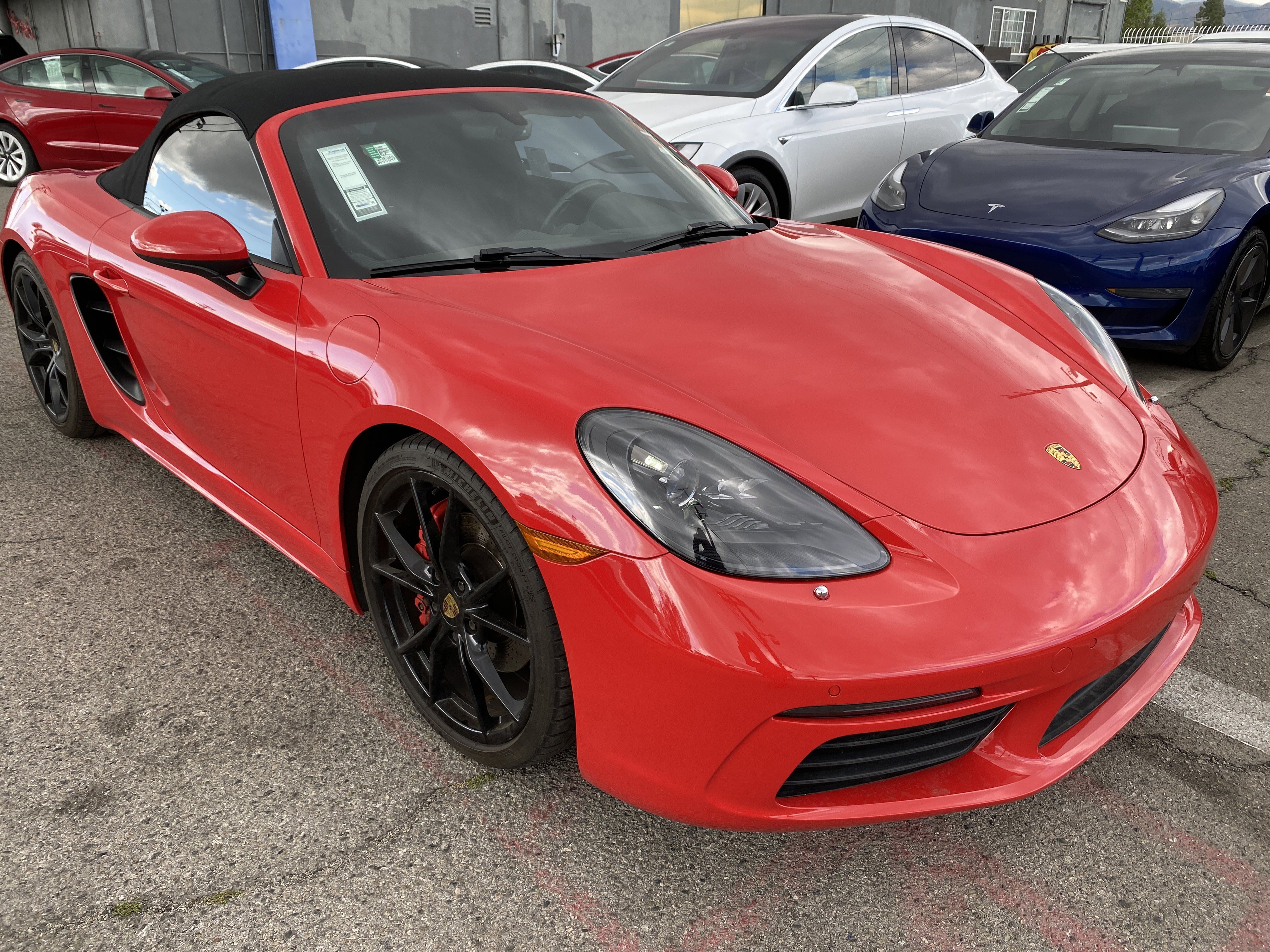 Used 2020 Porsche 718 Boxster S w/ Sport Chrono Package RWD image 8