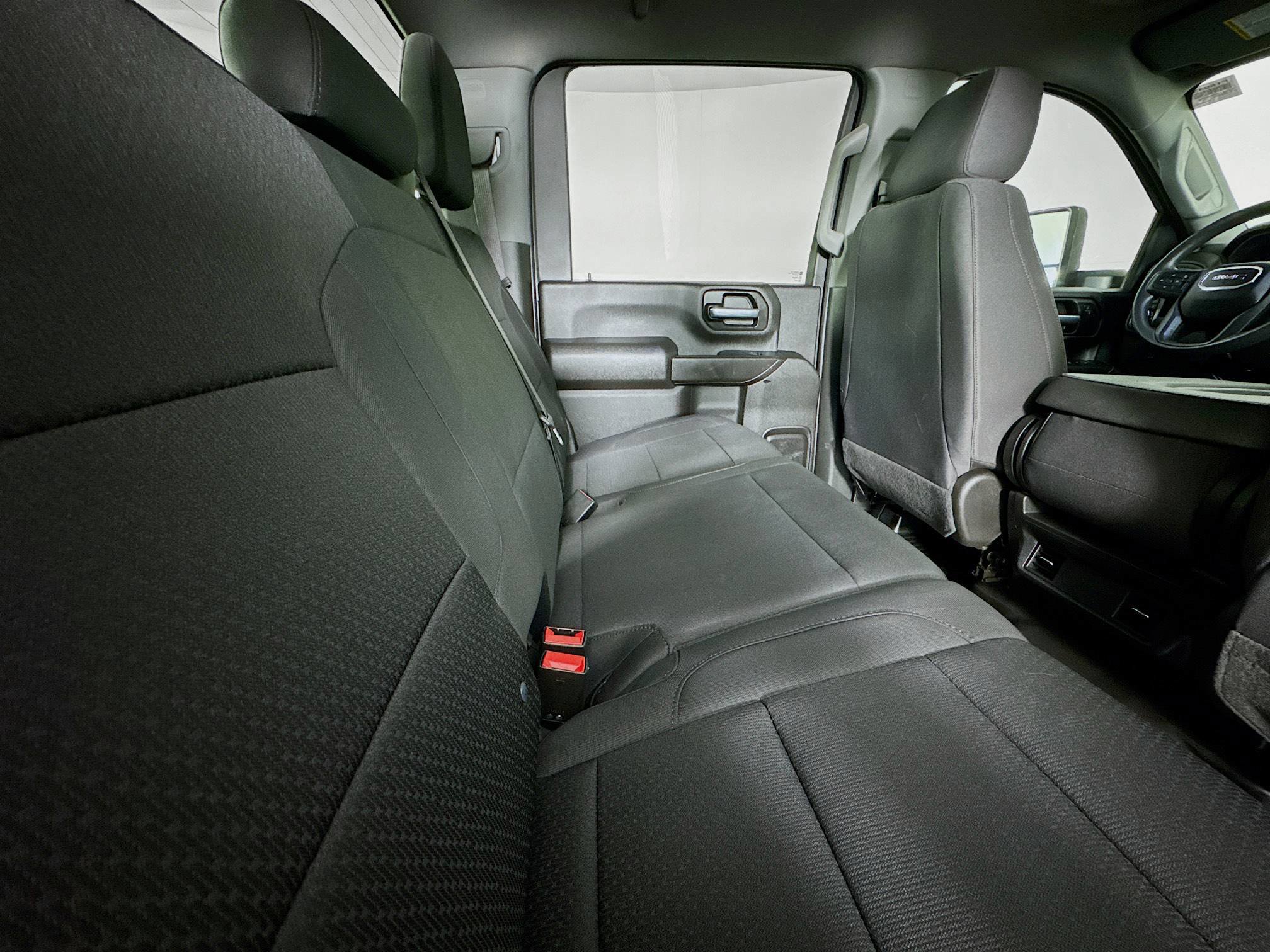 Used 2024 GMC Sierra 2500 Pro w/ Convenience Package image 24