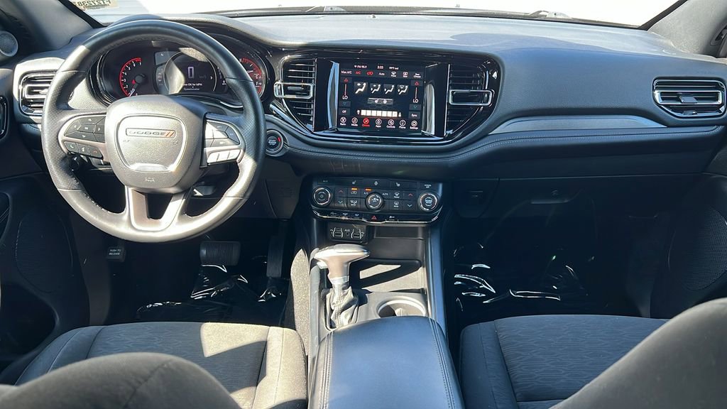 Used 2023 Dodge Durango SXT image 9