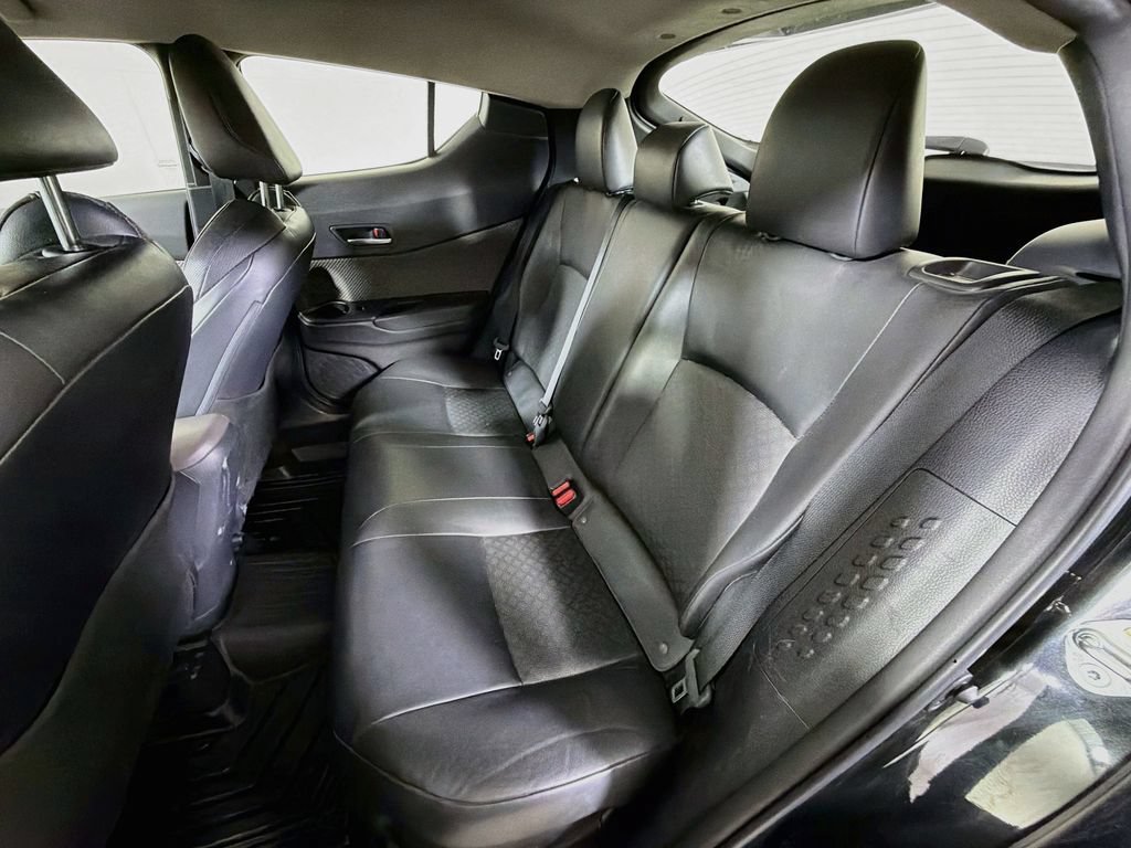 Used 2020 Toyota C-HR Limited FWD image 18