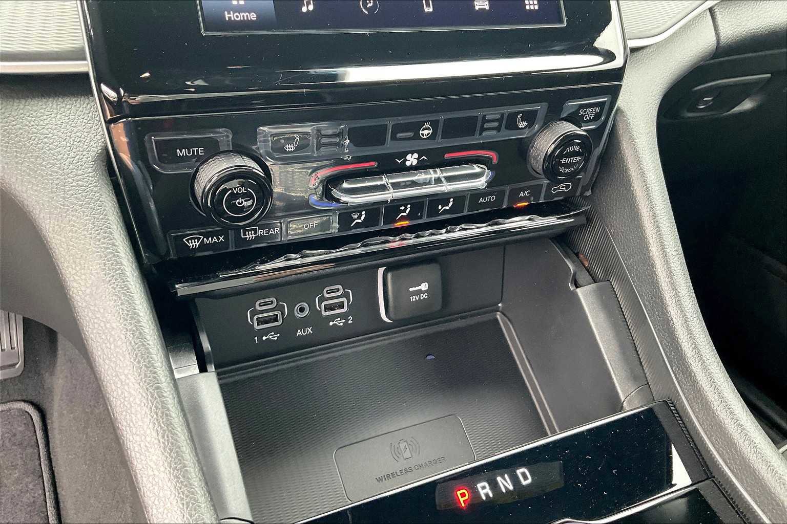 New 2025 Jeep Grand Cherokee Altitude image 18