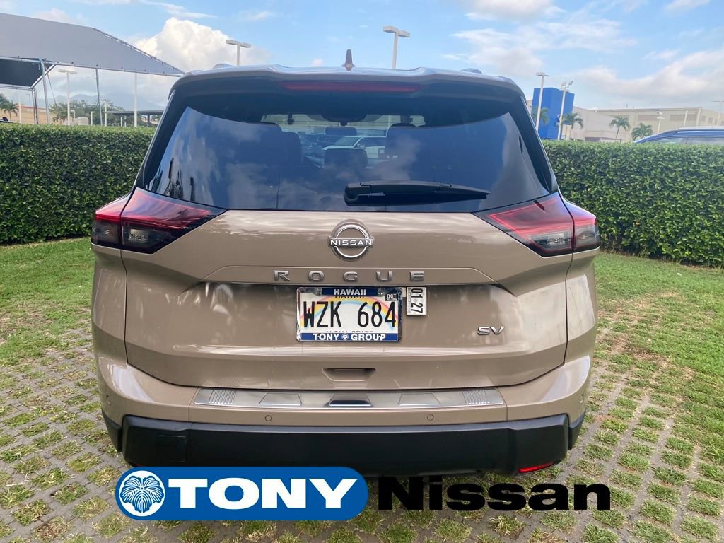 Certified 2024 Nissan Rogue SV w/ SV Premium Package image 6