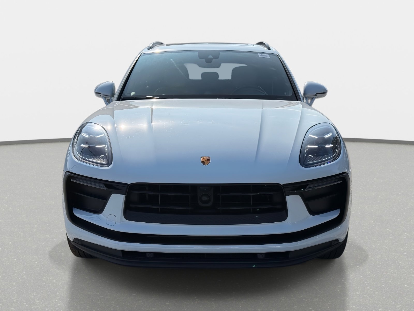 Used 2022 Porsche Macan image 8