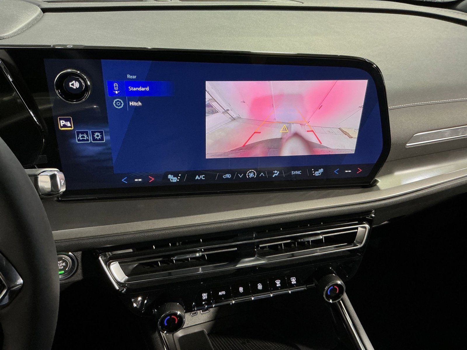 New 2026 Chevrolet Traverse LT image 27