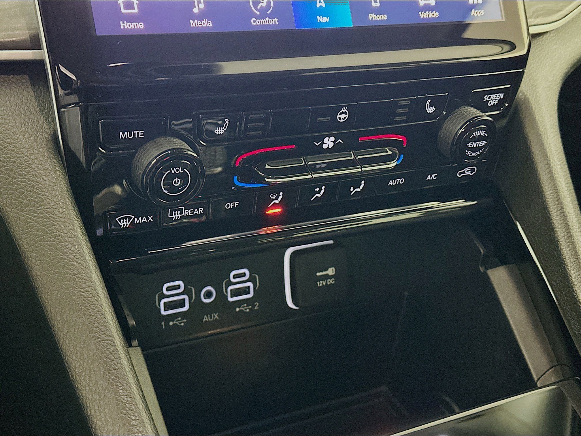 Used 2023 Jeep Grand Cherokee Limited w/ Black Appearance Package image 24