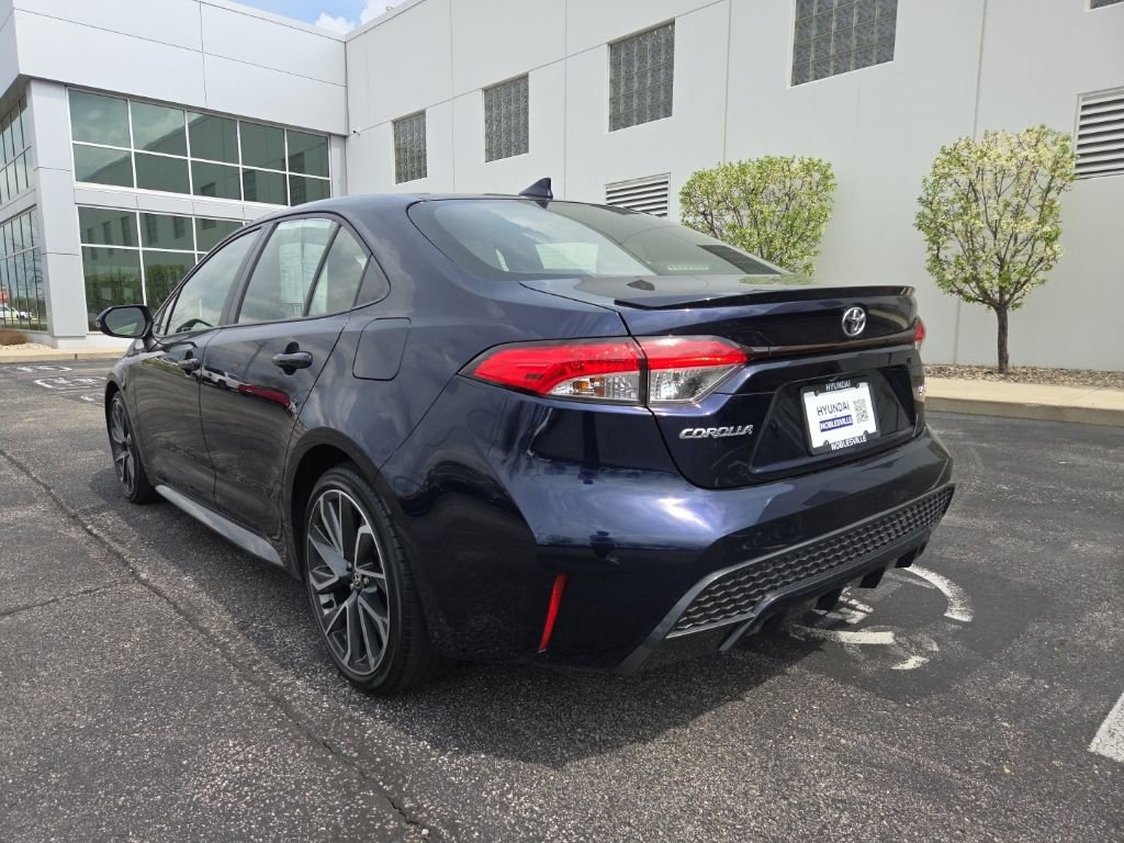 Used 2022 Toyota Corolla SE w/ SE Premium Package image 6