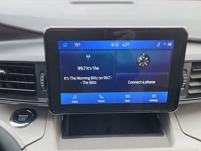 Used 2022 Ford Explorer XLT w/ Class IV Trailer Tow Package AWD/4WD image 43