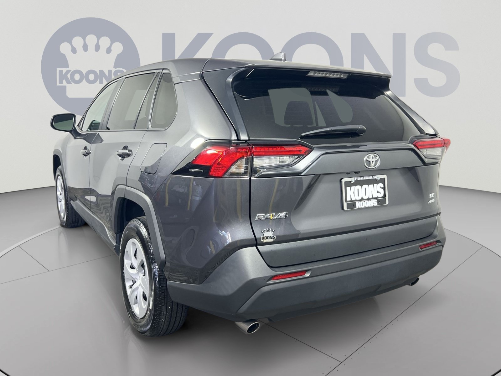 Used 2025 Toyota RAV4 LE AWD/4WD image 4