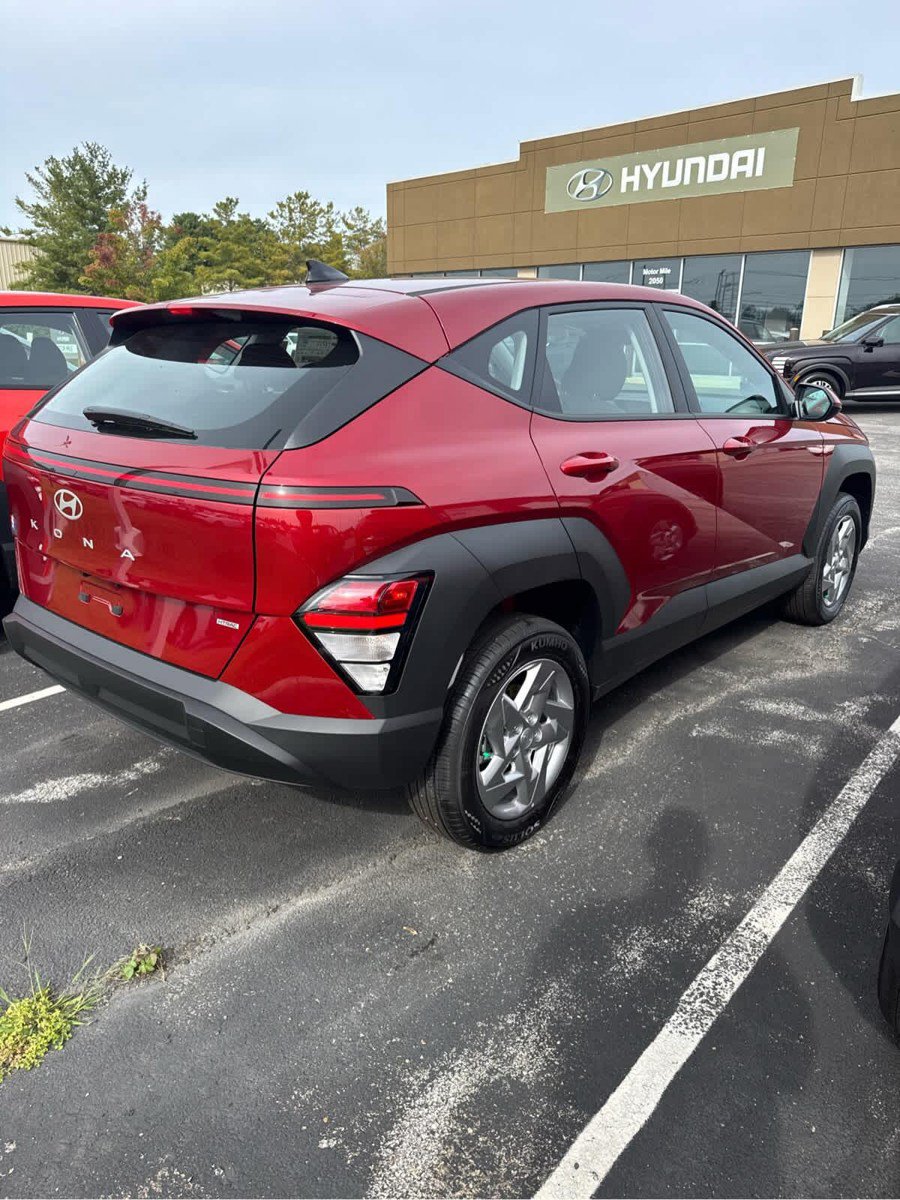 New 2027 Hyundai Kona SE AWD/4WD image 14
