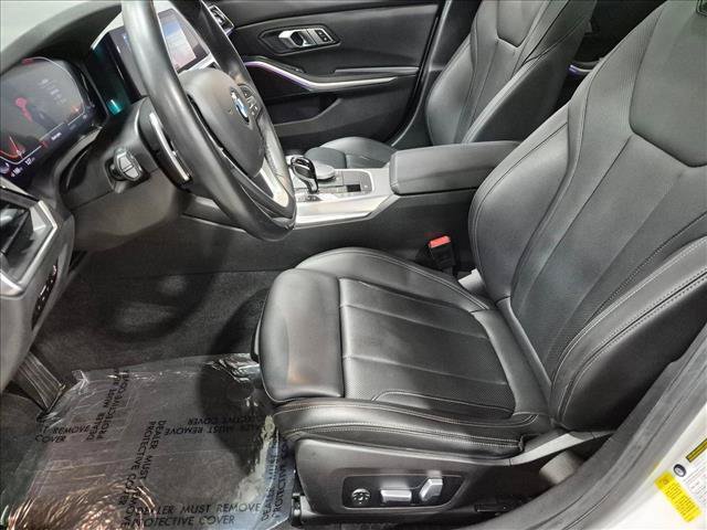 Used 2022 BMW 330i Sedan w/ Driving Assistance Package RWD image 17