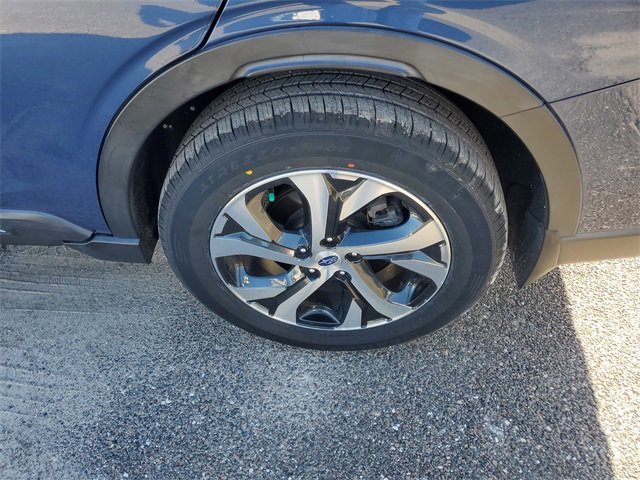 Used 2022 Subaru Outback Touring w/ Popular Package #2 image 7